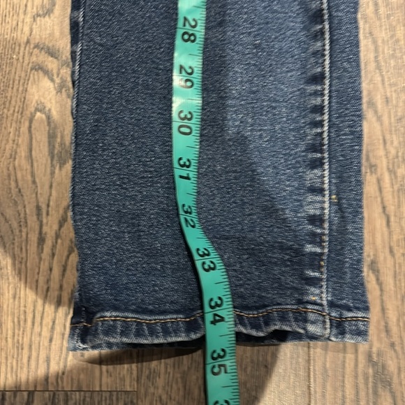 Bluenotes Distressed jogger style jeans - Picture 10 of 12